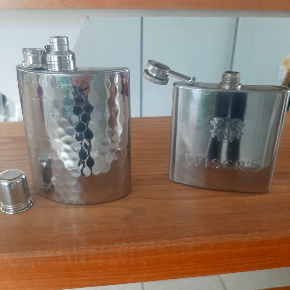 Silver Hammered and Smooth Hip Flask Stainless Steel Silver Set